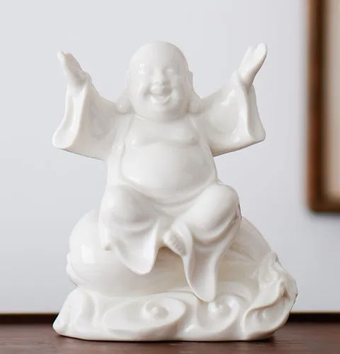 Vista 4 de QINLANG Pequeña estatua de Buda riendo blanca de cerámica para buena suerte, estatua de Buda feliz de la suerte sentado en bolsa de dinero