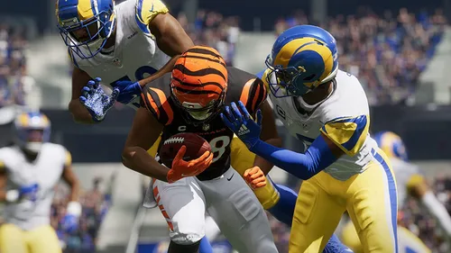 Vista 8 de Madden NFL 23 All Madden - Origin PC Código de juego en línea