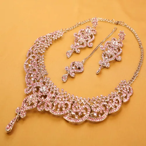 Vista 138 de Conjunto precioso de collar con look real Indian Bollywood, maravillosamente decorado, conjunto de collar adornado para mujer.