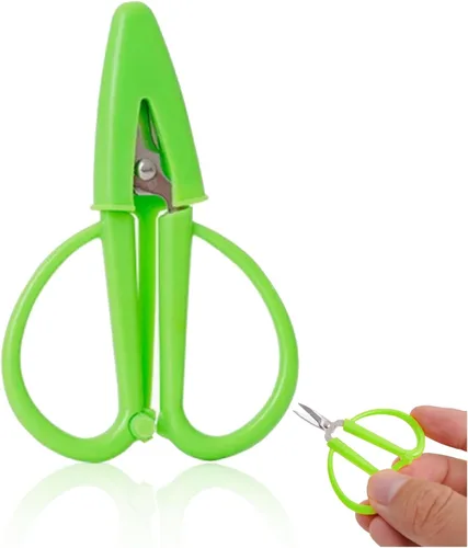 Vista 3 de Juego de mini tijeras de viaje, tamaño de viaje, pequeñas tijeras con tapa, tijeras portátiles para coser manualidades e hilo rosa