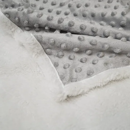 Vista 4 de American Baby Company Heavenly - Manta suave de chenilla Sherpa para niños pequeños (36 x 48 pulgadas), cálida y acogedora, gris, para niños