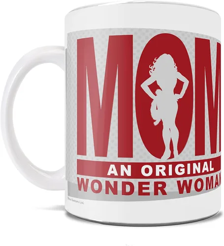 Vista 4 de Trend Setters Wonder Woman – Mamá – Con licencia oficial – Taza de cerámica blanca de 11 oz – Perfecto para regalar o coleccionar WMUG800