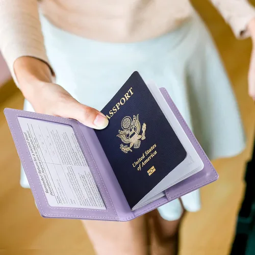 Vista 2 de labato - Cartera de piel sintética para pasaporte con tarjetero de vacuna, PúrpuraOmbre Force.