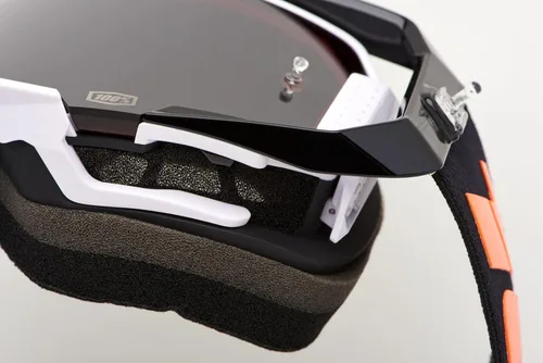 Vista 3 de 100% Gafas de protección deportiva premium ARMEGA con lente Ultra HD y protector de nariz