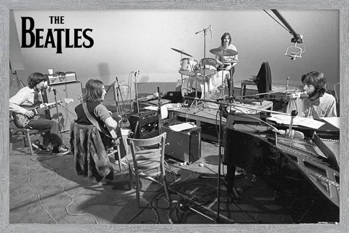 Vista 16 de The Beatles - Póster de pared de Let It Be Studio, 22.4 pulgadas de largo x 14.7 pulgadas de ancho, versión enmarcada de madera de granero
