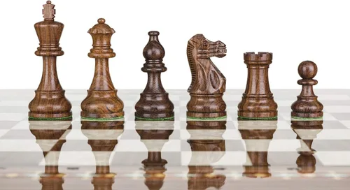 Vista 4 de Juego de Ajedrez de Torneo de Madera con Tablero de Madera y Piezas de Ajedrez - Ajedrez - Europeo (21" (52cm) - American)