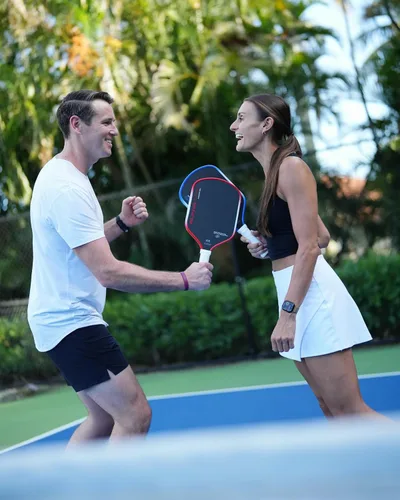 Vista 3 de Engage Pursuit Alpha Pro - Paleta de pickleball de 0.555 pulgadas, cara de fibra de carbono cruda, paleta de velocidad alargada de 8.0 onzas