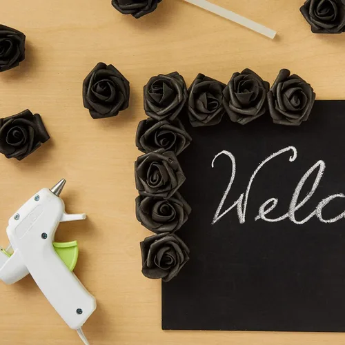 Vista 5 de Bright Creations Rosas artificiales sin tallo, flores artificiales negras para manualidades, rosas de espuma suave para arreglos de bricolaje, 200