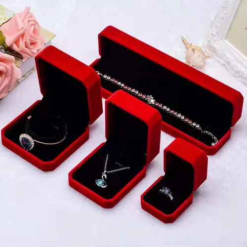 Vista 4 de Caja de regalo de collar de cadena de terciopelo largo, estuche de almacenamiento de pulsera roja, caja de exhibición de joyas para bodas