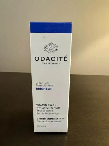 Vista 6 de Odacite Suero facial iluminador con vitamina C y hialurónico – Suero facial antienvejecimiento dirige la pérdida de firmeza y manchas oscuras