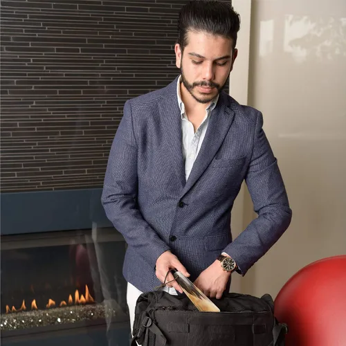 Vista 5 de Lucky Franc's Cuerno de zapato de cuerno real. Cuerno de zapato de vestir para hombres. Calzador de cuerno de lujo hecho a mano para uso en el hogar