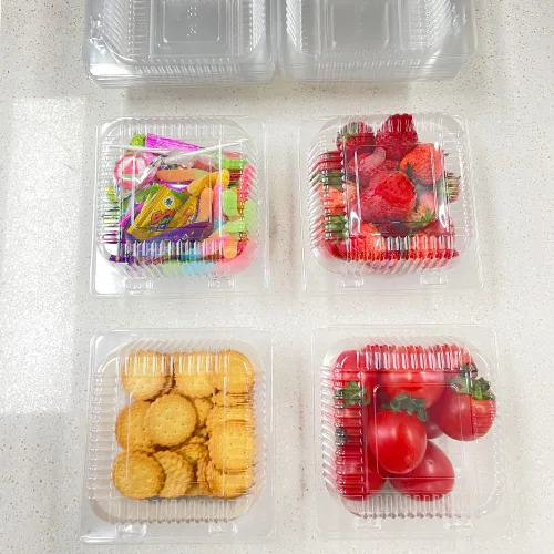 Vista 8 de WAQIAGO 150 bandejas de plástico desechables resistentes con bisagras de 5 x 5 pulgadas, recipientes desechables para llevar para ensaladas, frutas