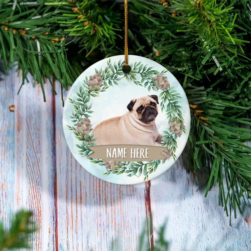 Vista 2 de Personalized Pug Fawn Lying Christmas Ornament - Custom Name Circle Ceramic Keepsake Gift for Dog Lovers