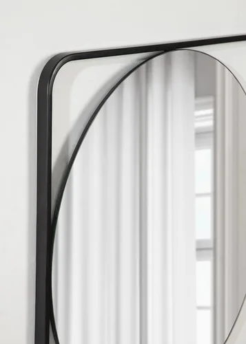 Vista 3 de Kate and Laurel Nobles Radius - Espejo esquinero enmarcado, 24x24, negro