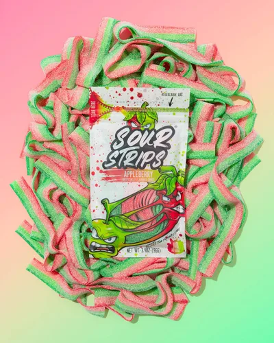 Vista 3 de Sour Strips Sour Candy Belts, Appleberry, bolsas de dulces resellables, 3.4 onzas (paquete de 3)