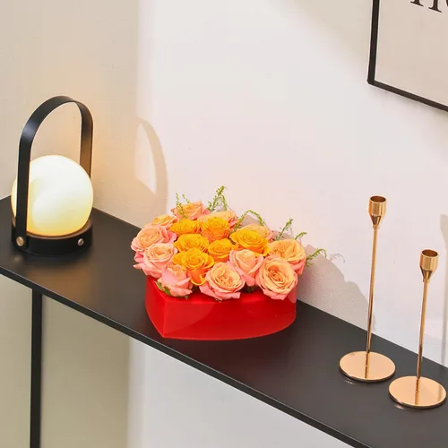 Vista 7 de Florero de corazón, florero acrílico para mesa de comedor, jarrón decorativo para boda, jarrones estéticos para centro de mesa, jarrones de flores