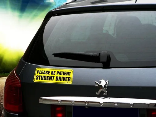 Vista 3 de Zone Tech - Imán para parachoques de vehículo con texto en inglés "Please Be Patient Student Driver", paquete de 3 letreros de seguridad de neón
