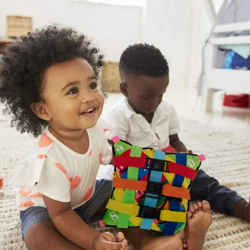 Vista 6 de teytoy Juguetes sensoriales de almohada con hebilla para niños pequeños, juguetes de viaje para niños de 1 a 3 años, aprendizaje de habilidades
