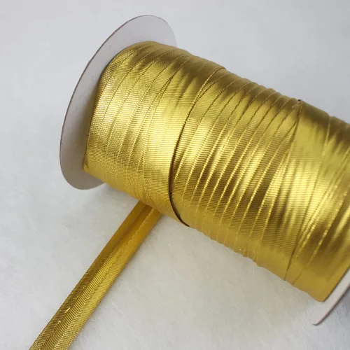 Vista 7 de Cinta de bies metálica de 0.591 in de un solo pliegue para coser 100% poliéster color sólido (dorado)