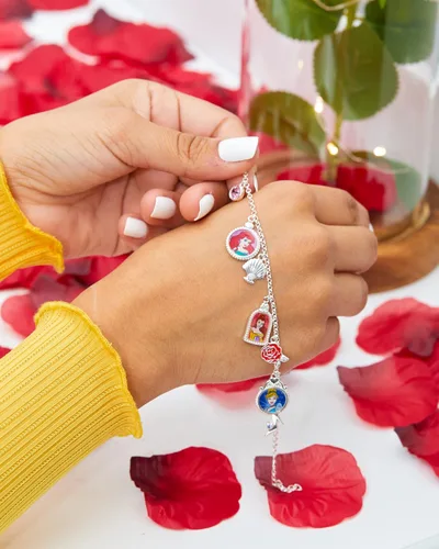 Vista 2 de Disney Pulsera de plata de ley con dije de cristal múltiple 5 pulgadas extensor de 2 pulgadas Metal