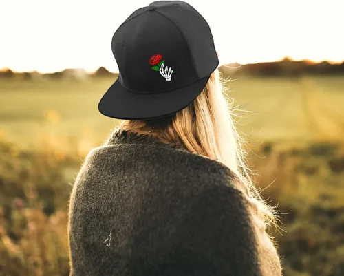 Vista 3 de Tijeyi Sombreros Snapback para hombre, gorra de béisbol ajustable en color negro, para papá, bandera estadounidense, diseño de pirata, calavera