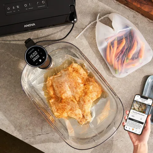 Vista 3 de Anova Precision Cooker 3.0 y ANVS01-US00 Anova Precision Vacuum Sealer, incluye 10 bolsas precortadas, para almacenamiento de alimentos y vacío
