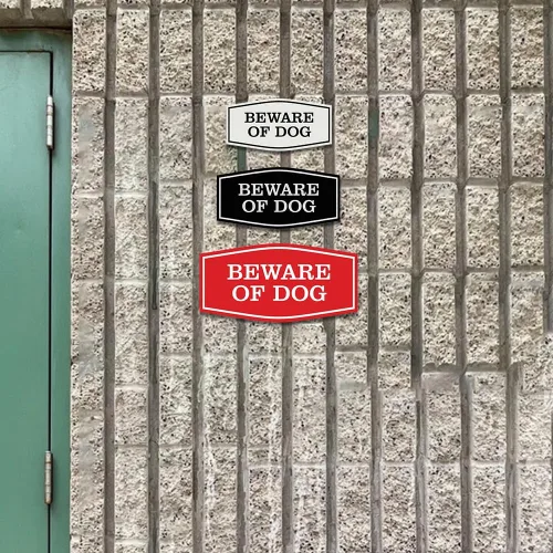 Vista 3 de All Quality Fancy Beware of Dog Letrero Material duradero Señales de seguridad para el hogar Fácil de instalar (negro/oro), mediano, 1 paquete