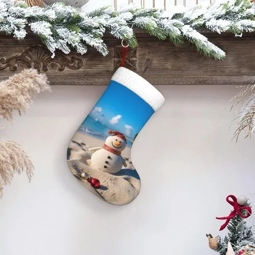 Vista 8 de Muñeco de nieve de arena en la playa, medias de Navidad de felpa personalizadas, decoraciones de medias colgantes de Navidad para vacaciones, fiesta