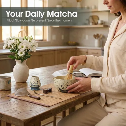 Vista 3 de Juego de batidor de matcha de 7 piezas con cuenco y batidor de 100 puntas Intricate Hand-Applied Decal, Bamboo Tea Mat Included, 100-Prong for