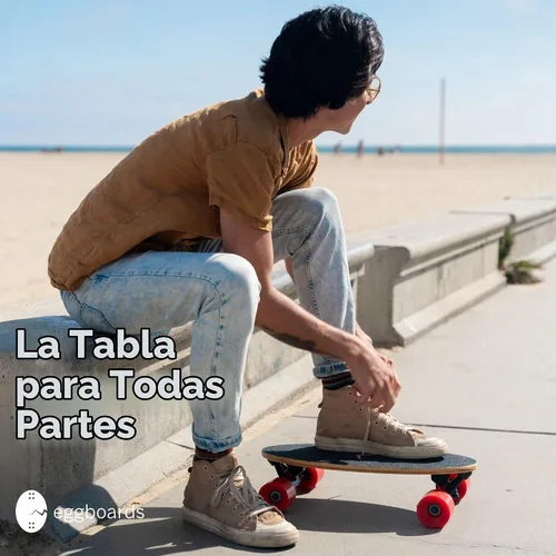 Vista 2 de Eggboards Mini Longboard The Original. Patinetas de bambú portátiles para adultos. Fácil de transportar, suave de montar. Para principiantes