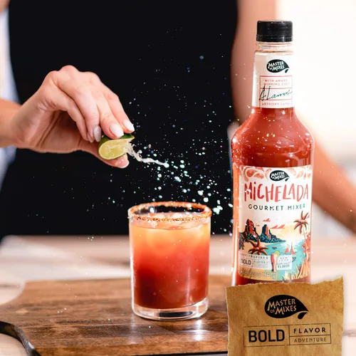 Vista 5 de Master of Mixes - Mezcla de bebida Michelada, lista para usar, 1 litro, paquete de 3 Savory Tomato, Citrus & Spice Notes, Light Pepper Heat
