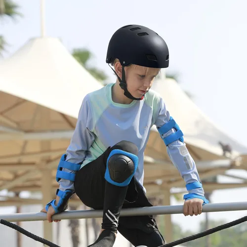 Vista 2 de Casco para bicicleta y patineta, ajustable y multideporte para patines y scooter, 3 tallas para adultos, jóvenes, niños y bebés
