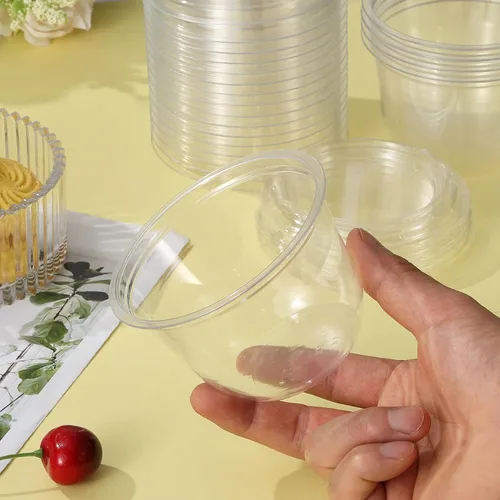 Vista 3 de Paquete de 100 vasos de plástico desechables apilables transparentes de 10 onzas con tapas planas, tazas de helado PET de 10.1 fl oz con tapas