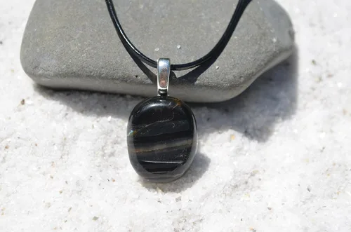Vista 5 de Collar de cordón de cuero con piedra de palma de ojo de tigre azul, Piedra de ojo de tigre azul