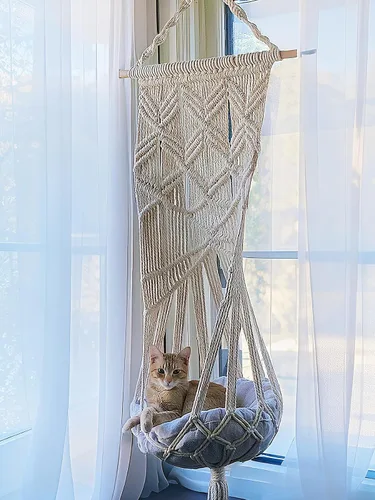 Vista 3 de KARCEEY Hamaca de macramé para gatos, cama colgante de macramé para gatos con cojín de hierba gatera y kit para colgar