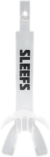 Vista 17 de SLEEFS X - Protector bucal de fútbol negro, protector bucal con correa para casco, boquilla protectora de labios/dientes, moldeable