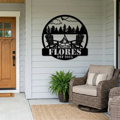 Vista 3 de Customizable Metal Sign for Your Perfect Mountain Getaway - Featuring Fire Pit and Scenic View, Personalized Family Badge with Fire Pit - Create