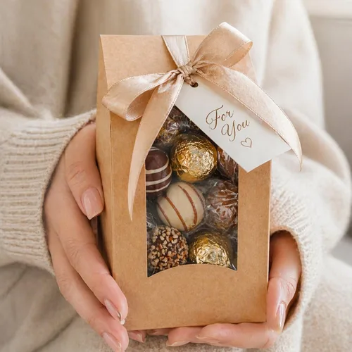 Vista 4 de Restaurantware Cajas de papel para llevar - 1 ventana - Kraft - Ángulo - Caja de 50 ct