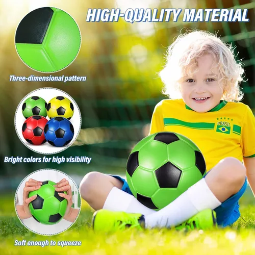 Vista 4 de Junkin 4 pelotas de fútbol de espuma para niños de 6 pulgadas, mini pelota de fútbol de espuma suave para interiores y exteriores, pelota pequeña