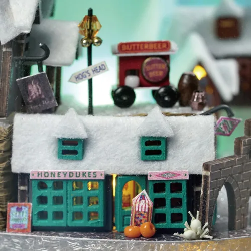 Vista 5 de Kit de casa de muñecas en miniatura y muebles, modelo de casa de muñecas de madera en 3D con cubierta a prueba de polvo y LED, idea creativa