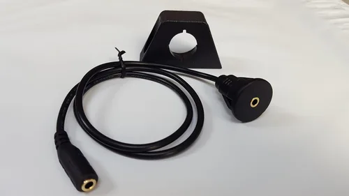 Vista 4 de GROM audio Cable auxiliar hembra de 0.138 in de montaje empotrado C-FM35 de 1,5 pies