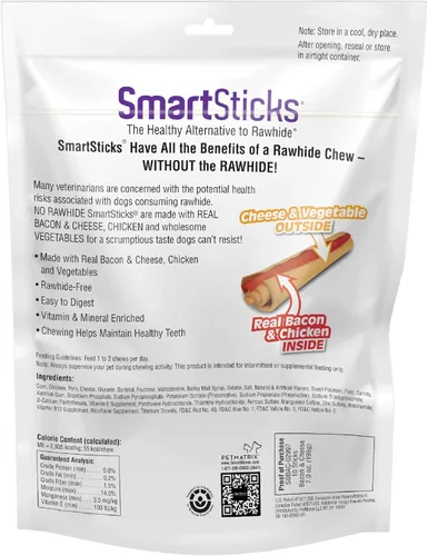 Vista 3 de SmartBones SmartSticks, dale a tu perro un masticable sin cuero crudo hecho con tocino y queso real, 10 unidades (paquete de 24) Chicken &