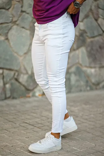 Vista 4 de GINGTTO - Jeans rasgados, elásticos y ajustados para hombre