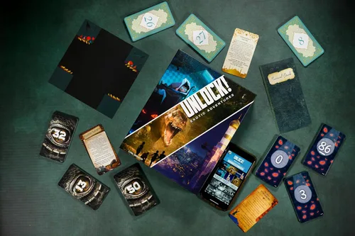 Vista 7 de Juego de cartas de aventuras exóticas – Aventura cooperativa inspirada en la sala de escape, divertido juego familiar para niños y adultos, a partir