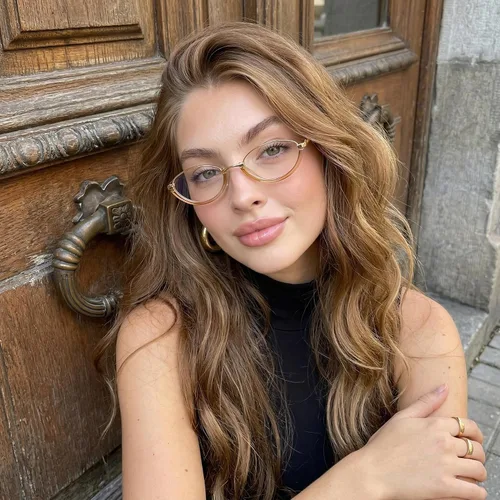 Vista 2 de SIPHEW Gafas retro pequeñas ovaladas con marco de metal con bloqueo de luz azul para mujer de los años 90, lentes de luz azul de cara pequeña A01