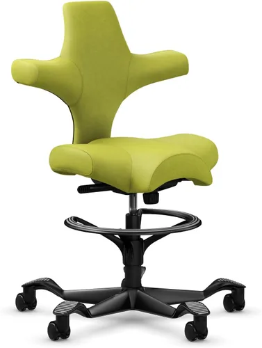 Vista 17 de HAG Capisco Sit to Stand - Silla de pie con marco negro, tapizada de ónix negro con anillo para el pie Negro Onyx