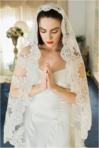 Vista 4 de BEAUTELICATE Velo de novia de boda con peine apliques de encaje de 1 nivel