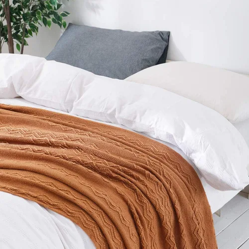 Vista 4 de Bourina Manta de punto decorativa con textura, unicolor y suave, para sofá, 50 x 60 pulgadas, almendra Knitted Throw Blanket 50x60 Inches, Soft