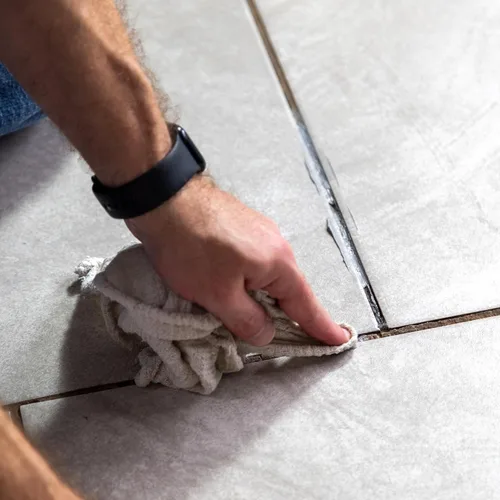 Vista 6 de Fix-A-Floor Lechada para azulejos - Almendra - 5.5oz. Tubo de compresión
