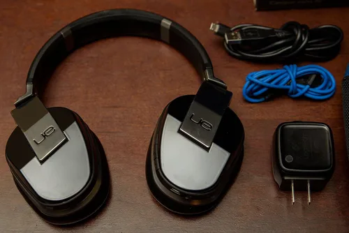 Vista 2 de Logitech Auriculares inalámbricos UE 9000